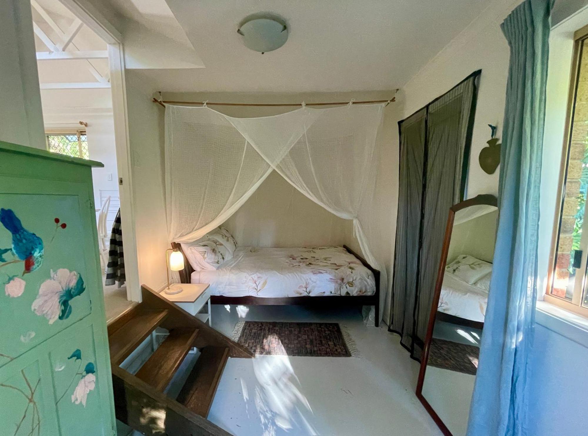 Lilli Pilli Guesthouse Byron Bay Exteriör bild